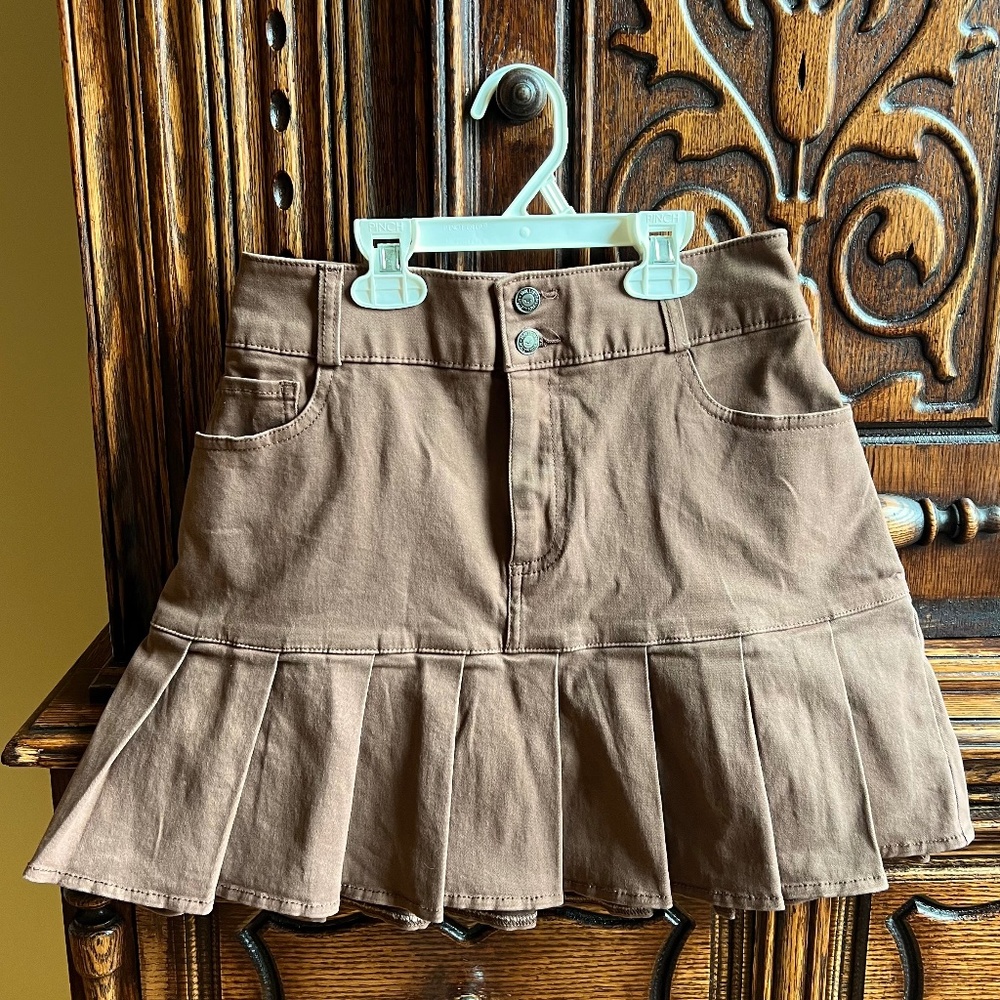 BRAND NEW HOLLISTER XS Chocolate Brown Ruffle Skirt mini stretch